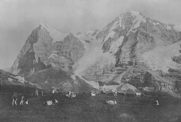 ヴェンガナルプ、アイガー、モンチ（モノクロ写真