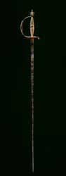スモールソード 1790年～1800年頃（金に青い半透明のエナメル、エッチング、ブルーイング、金メッキを施したスチール
