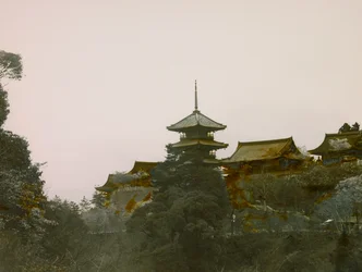 京都・清水寺の眺め（1900年頃～1915年）（写真