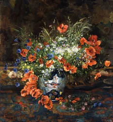 日本の伊万里の花瓶のケシ、ヒナギク、キンポウゲおよび他の花