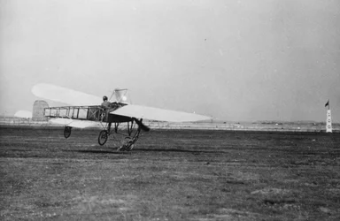 グレースの飛行機が地面に落ちた後跳ね上がったとき、ブラックプール