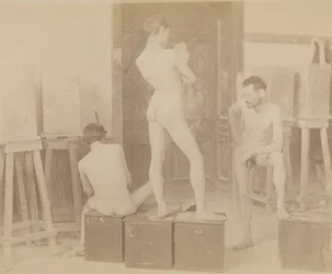 [絵画スタジオの3人のヌードモデル]