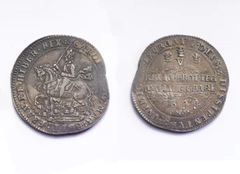オックスフォードクラウン、1644年（金属）