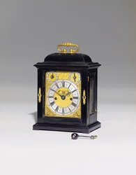 ウィリアムアンドメアリーの印象的な卓上時計、プルクォーターリピート、いいえ。 167、c.1690（黒檀および金箔の金属）（867496-7も参照）