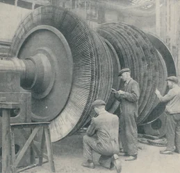 クイーンメリーズの低圧タービンの1つ用の多翼ローター、1937
