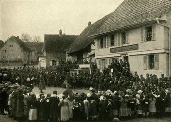 アルザスの村はフランス軍、第一次世界大戦、c1915、c1920によって占領されています。