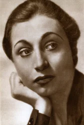 Aline MacMahon、アメリカの女優、1933