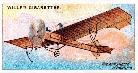 フランスの飛行士ヒューバートレーサム、c1910のアントワネット単葉機