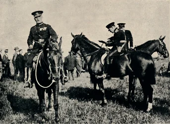 軍事演習、1916年、1945年。