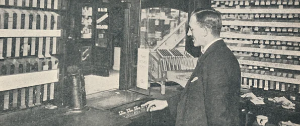 ウェストミンスターの自動切符と両替機、1926
