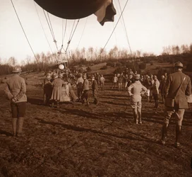 弾幕バルーンのバスケット、c1914-c1918