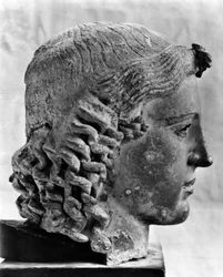 ギリシャの神アポロのブロンズの胸像、紀元前460年頃20世紀
