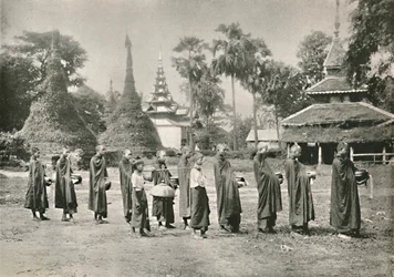 ビルマのPhoongyies収集施し、1900。