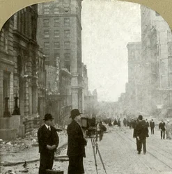 カリフォルニアセント、フェリー乗り場-銀行地区、1906年を楽しみにしています。