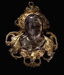 ダイアン・ド・ポワティエの胸像のあるカメオ1499-1566、16世紀