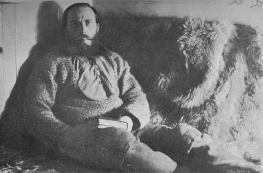 キャビンのスヴェルドルプ船長、1895年、1897年