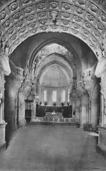 カテドラルダヴィニョン。 -大聖堂内部、c1925