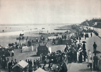 クリーソープス-砂浜の眺め、1895