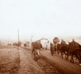 コンボイ、フランス北部、ジェコート、1916