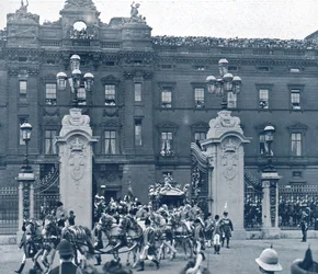 国王ジョージ5世とメアリー王妃の戴冠式、ロンドン、1911年。