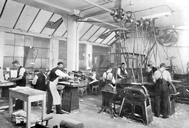 Dalziel Foundry Limited。 -Earl Street Premises。フィニッシャーと雑貨仕上げプラント、1909年。