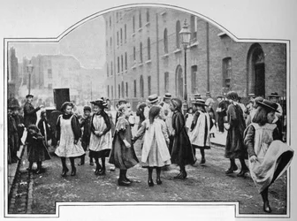 ストリートオルガン、ロンドン、c1901に踊る1901