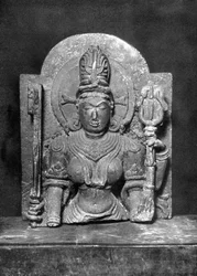 デビ彫刻、西インド、c900 AD、1929