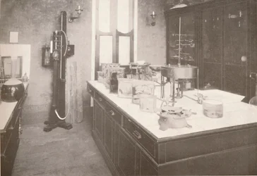 メディコリーガルサービスの検査研究所、1914