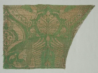 エキゾチックなゴールドパターンのシルク、1360-1400。