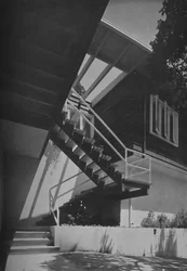 外観-フランシスエルズワースロイド作のカリフォルニア州フェアファックスの家、1942年