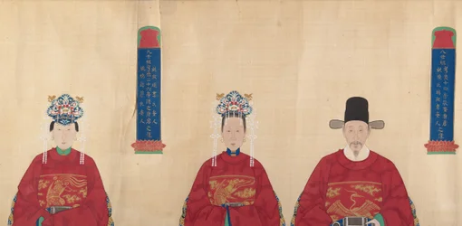 数世代の家族の巻物。