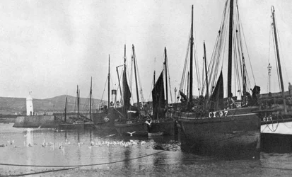 1924-1926年、マン島のポートセントメアリー港の漁船