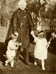 ブラムウェル将軍ブースと2人の孫、1929年、1935年。