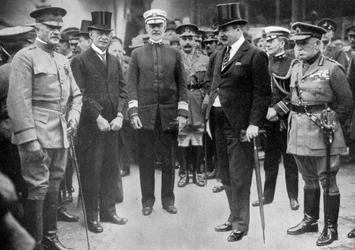 1917年6月8日、リバプールに到着したパーシング将軍、1920年頃
