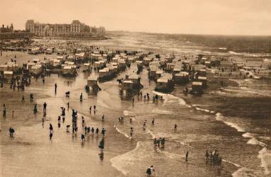 入浴時のストランドの概観、c1928