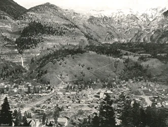 1895年、米国のユーレイとロッキー山脈の概観。