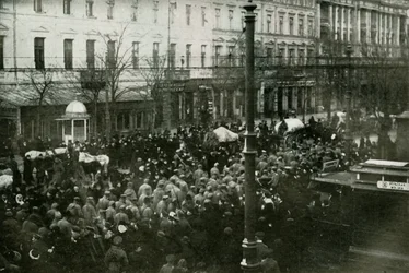ワルシャワのドイツ人囚人、1919年。
