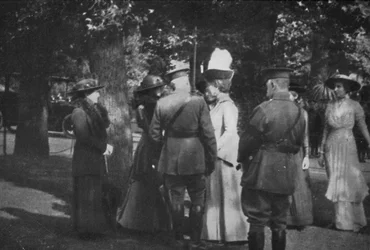 1939年8月25日の叙任後のメアリー女王、1939年、1939年