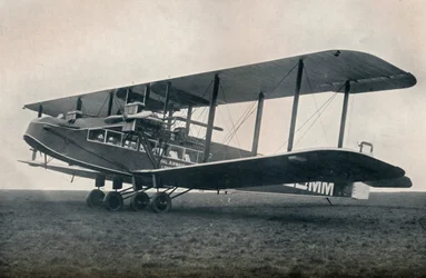 Handley-Page W.10インペリアルエアウェイズで運航する旅客輸送機、1929
