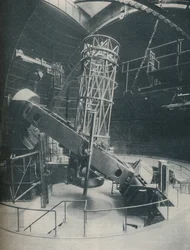 スチールとコンクリートのヘッジラウンド、100インチリフレクター、c1935