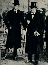 スウェーデンの皇太子とハイドパークで、1917年、1945年。
