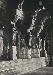 ヒンドゥー教寺院の内部、セイロン、1926