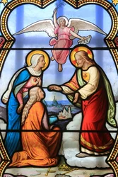 イエス・キリストと聖母マリアステンドグラスの窓。ラ・サレットの聖母マリアの祠（ラ・サレット・ファラヴォー、フランス