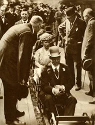 キングジョージVとクイーンメアリー...ブリティッシュエンパイア展、ウェンブリー、ロンドン、1925年、1935年。