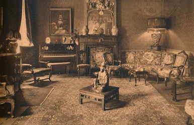 1927年、ベルギーのブリュッセルにあるキューバ大使館のルイ14世の部屋。