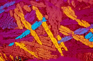 MINERALS, LM ローマ時代のスラグ（薄片