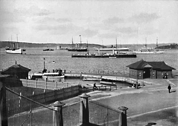 Man o War Stairs and Farm Cove、c1900。