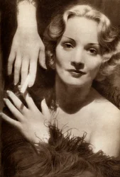 マレーネディートリッヒ、ドイツ系アメリカ人の女優、1933年