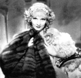 マレーネ・ディートリッヒ、ドイツ生まれのアメリカ人女優、1934年〜1935年