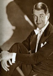 モーリスシュヴァリエ、フランスの俳優、1933